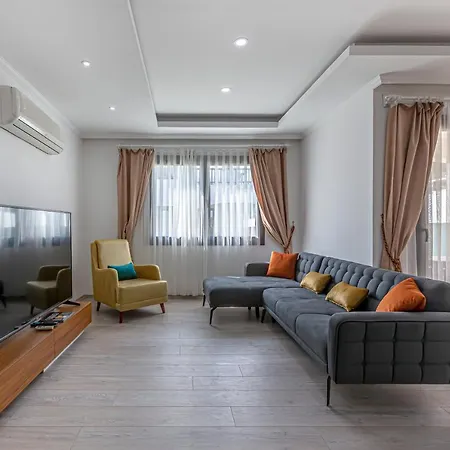 Cozy 2 Bedroom شقة
