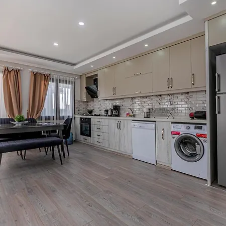 Cozy 2 Bedroom *