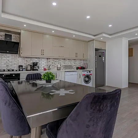 Cozy 2 Bedroom * بيليك