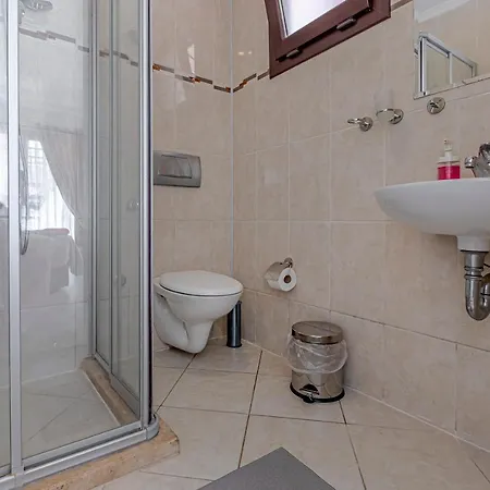 Cozy 2 Bedroom شقة بيليك